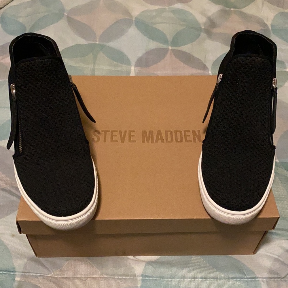 Steve Madden Black Sneakers